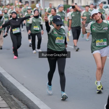 Runner Photo 1439710