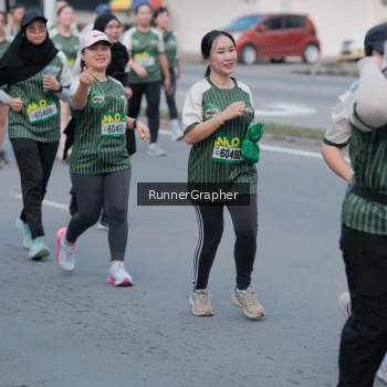 Runner Photo 1439773