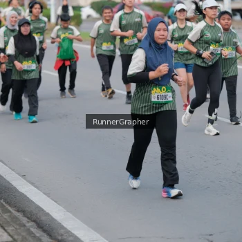 Runner Photo 1440319