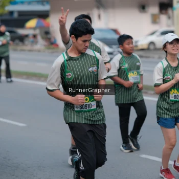 Runner Photo 1440543