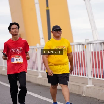 Runner Photo 1446643