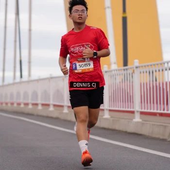 Runner Photo 1446815