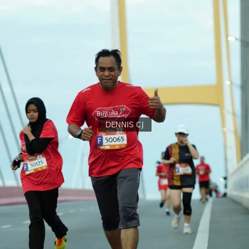 Runner Photo 1447116