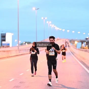 Runner Photo 1447354