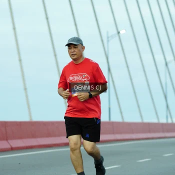 Runner Photo 1447444