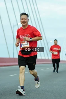 Runner Photo 1447446