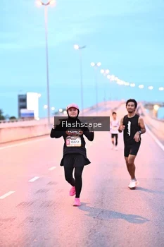 Runner Photo 1447695