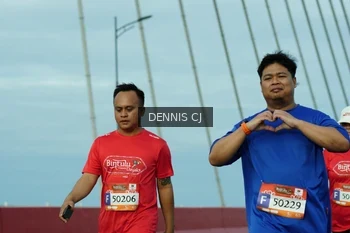 Runner Photo 1447916