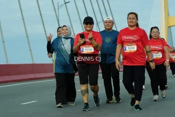 Runner Photo 1448012