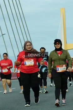 Runner Photo 1448054