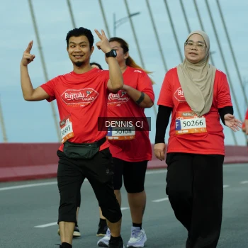Runner Photo 1448077