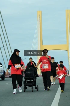 Runner Photo 1448124