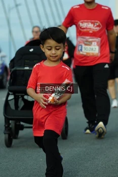 Runner Photo 1448137