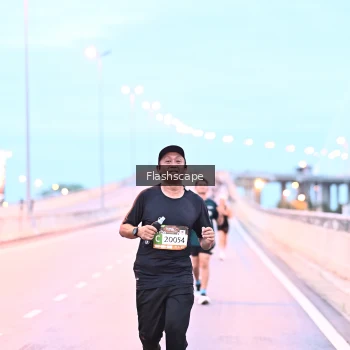 Runner Photo 1448377