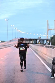 Runner Photo 1448699