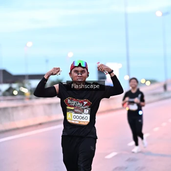 Runner Photo 1449330
