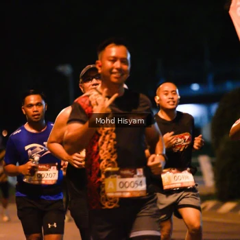 Runner Photo 1449778