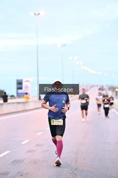 Runner Photo 1449947