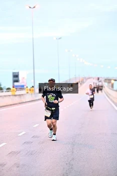 Runner Photo 1450009