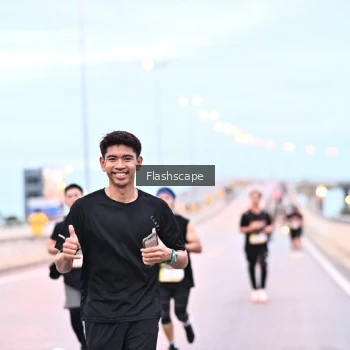Runner Photo 1450038