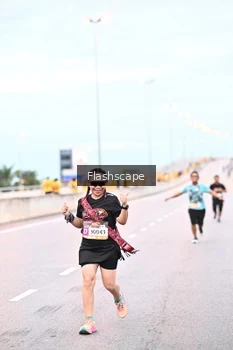 Runner Photo 1450249