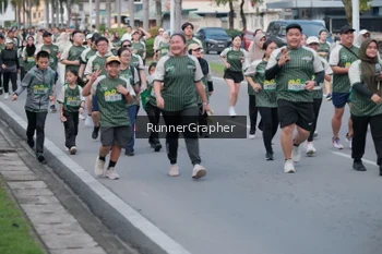 Runner Photo 1450280