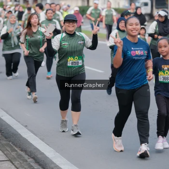 Runner Photo 1450424