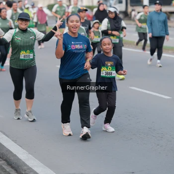 Runner Photo 1450637