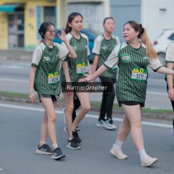 Runner Photo 1450642