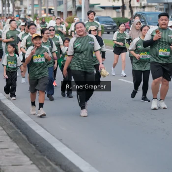 Runner Photo 1450660
