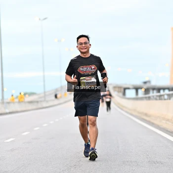 Runner Photo 1450668