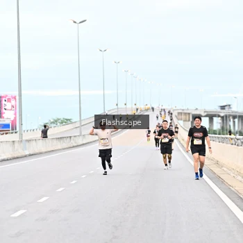 Runner Photo 1450746