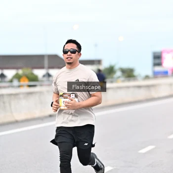 Runner Photo 1450751