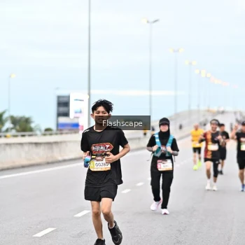 Runner Photo 1450782