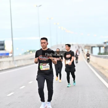 Runner Photo 1450844