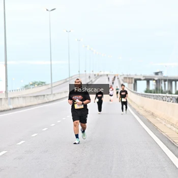 Runner Photo 1450851