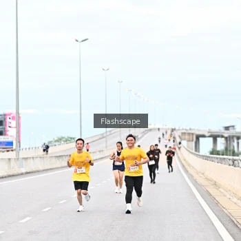 Runner Photo 1450901