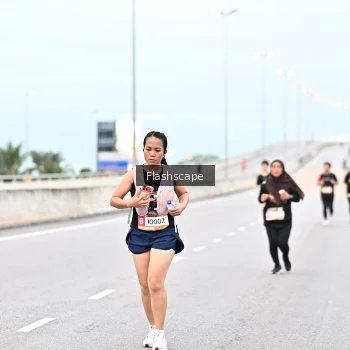 Runner Photo 1450903