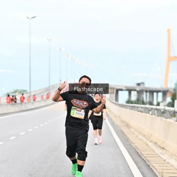 Runner Photo 1451033