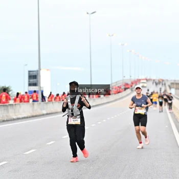 Runner Photo 1451241