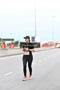 Runner Photo 1451313