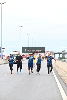 Runner Photo 1451323