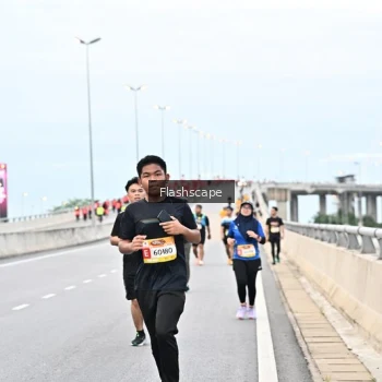 Runner Photo 1451515