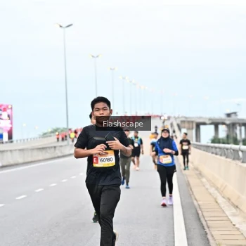 Runner Photo 1451516