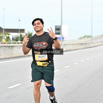 Runner Photo 1451752