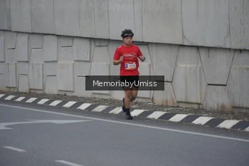Runner Photo 1451824