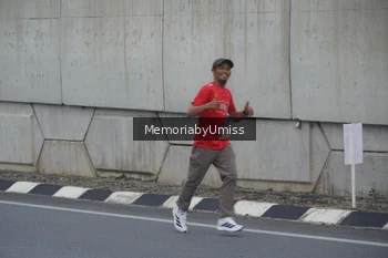 Runner Photo 1451837