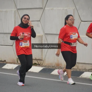 Runner Photo 1451882