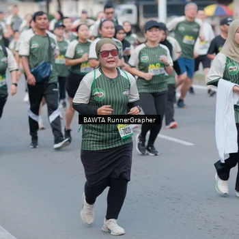 Runner Photo 1452018