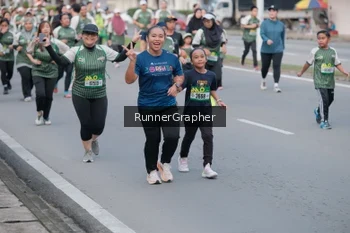 Runner Photo 1452111